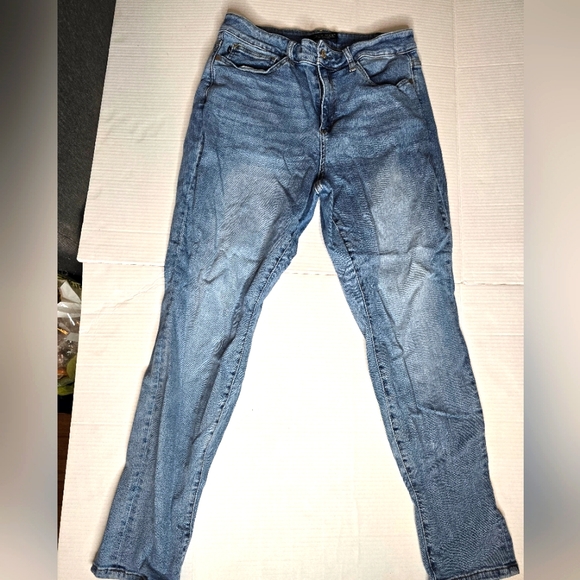 Judy Blue Denim - Judy Blue Slim Straight Jeans